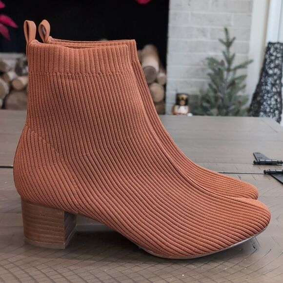 Joie Revolve Neely Sock Ribbed Ankle Booties Sz 8.5 Chestnut Brown Block Heel - Picture 2 of 12